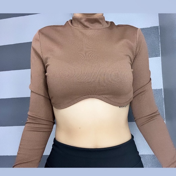 Top - Picture 1 of 4